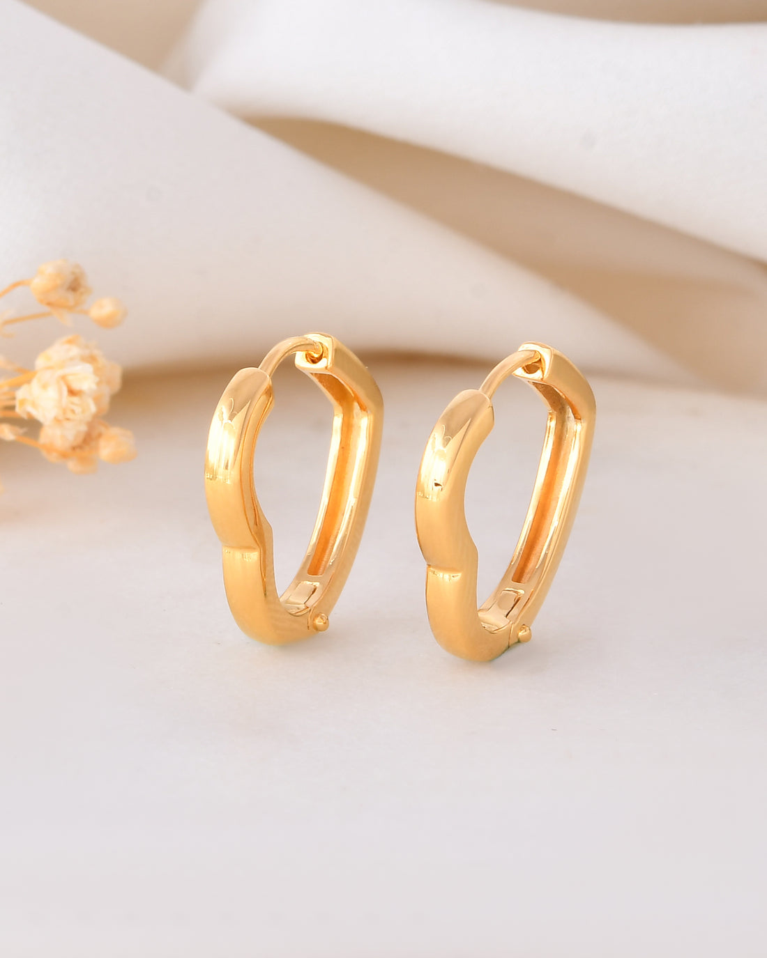 Heart Hoop Earring-Veyaa