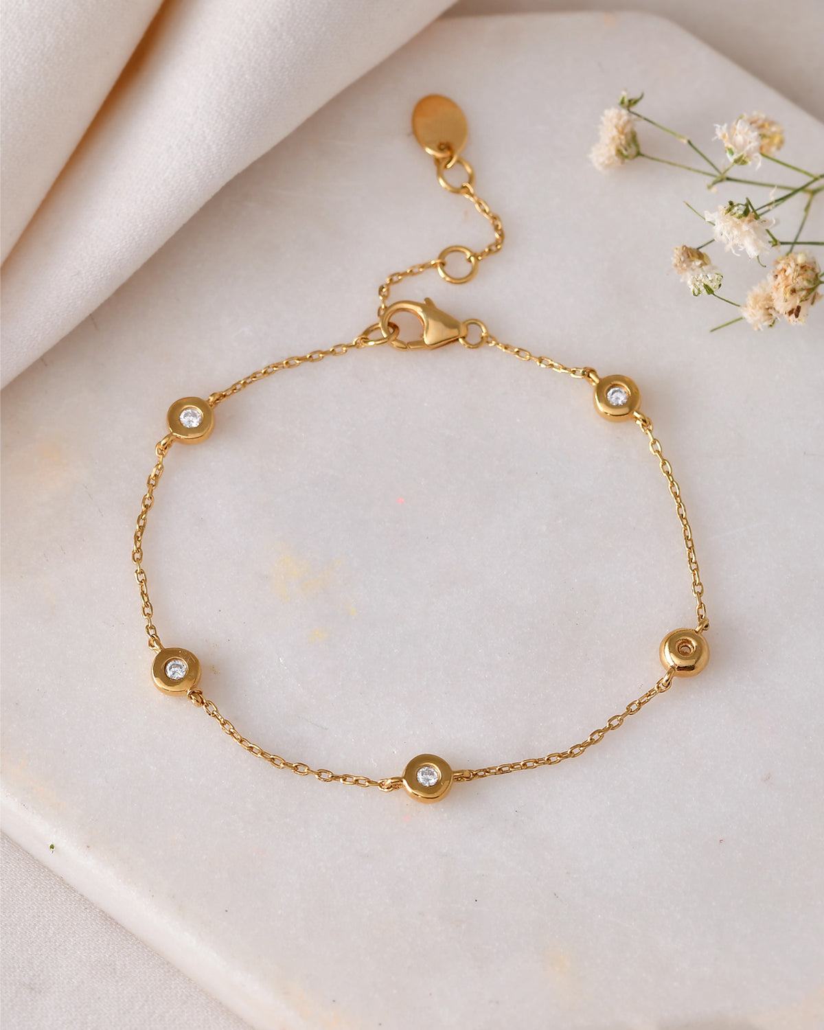 Drift 0.16 Carat Diamond Bracelet-Veyaa