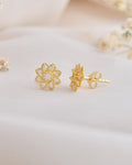Daisy 0.24 Carat Diamond Earrings-Veyaa