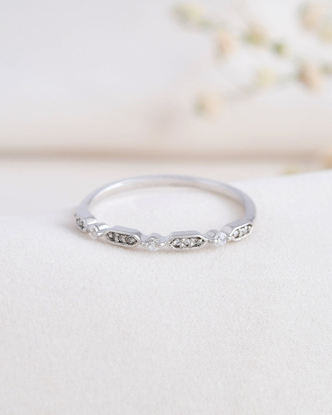 Silk 0.10 Carat Diamond Ring-Veyaa