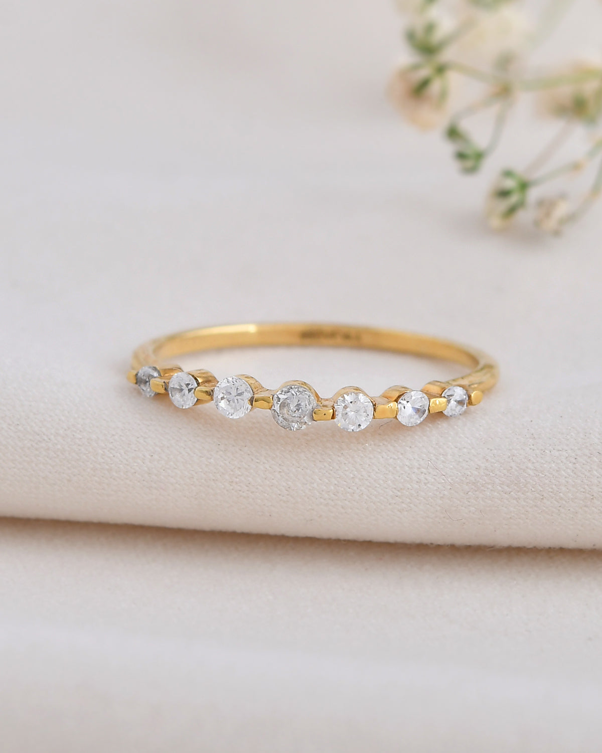 Zinnia 0.26 Carat Diamond Ring-Veyaa