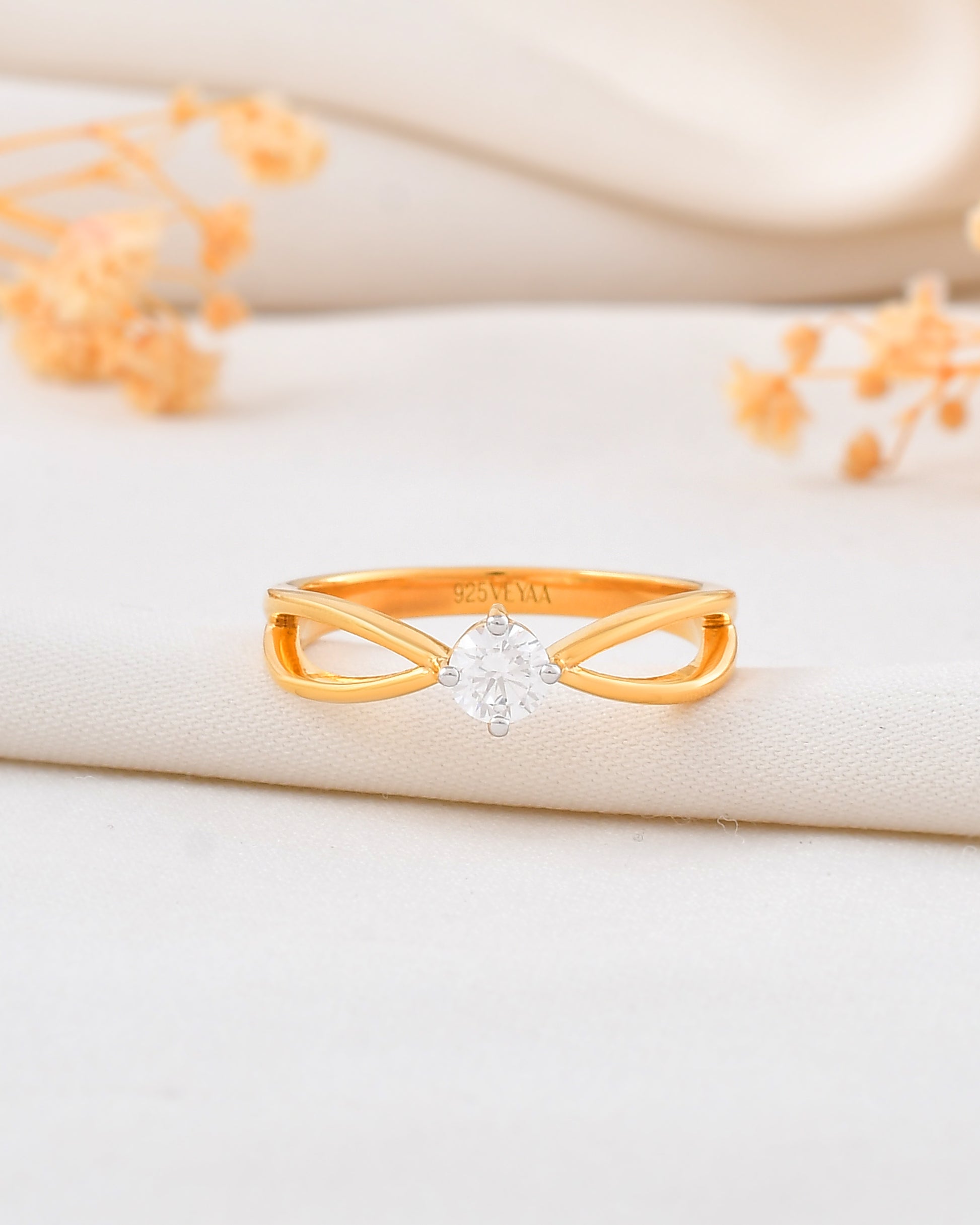 Marigleam 0.30 Carat Diamond Ring-Veyaa
