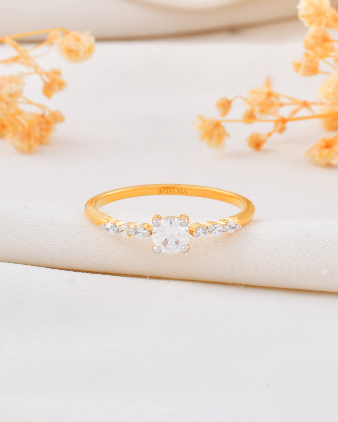 Zuri 0.38 Carat Diamond Ring-Veyaa