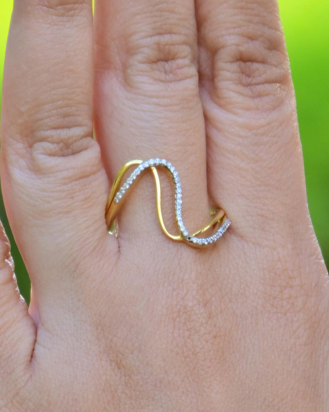 Willow 0.10 Carat Diamond Ring-Veyaa