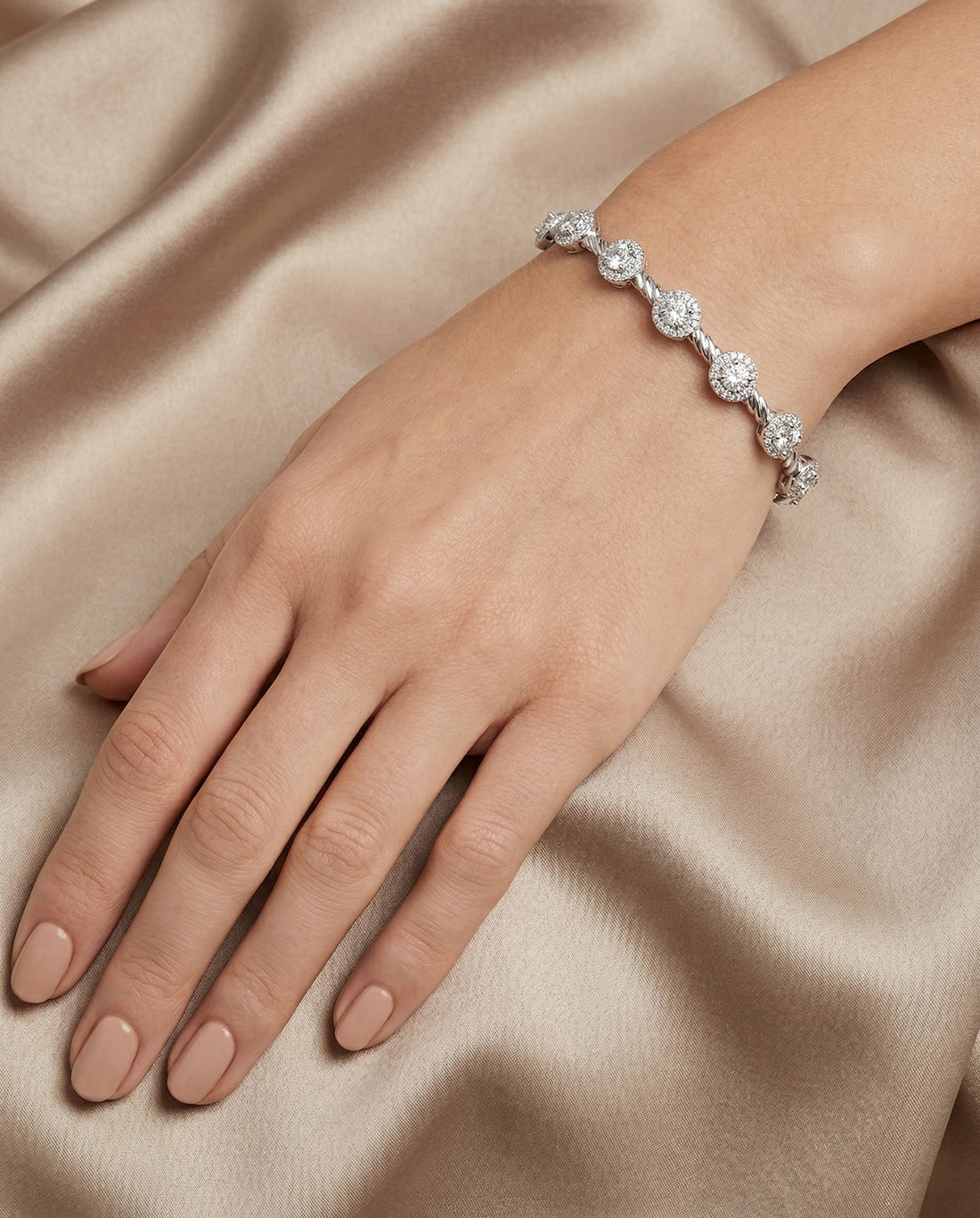 Radiance Diamond Bangle (T.wt 8.85 ct)