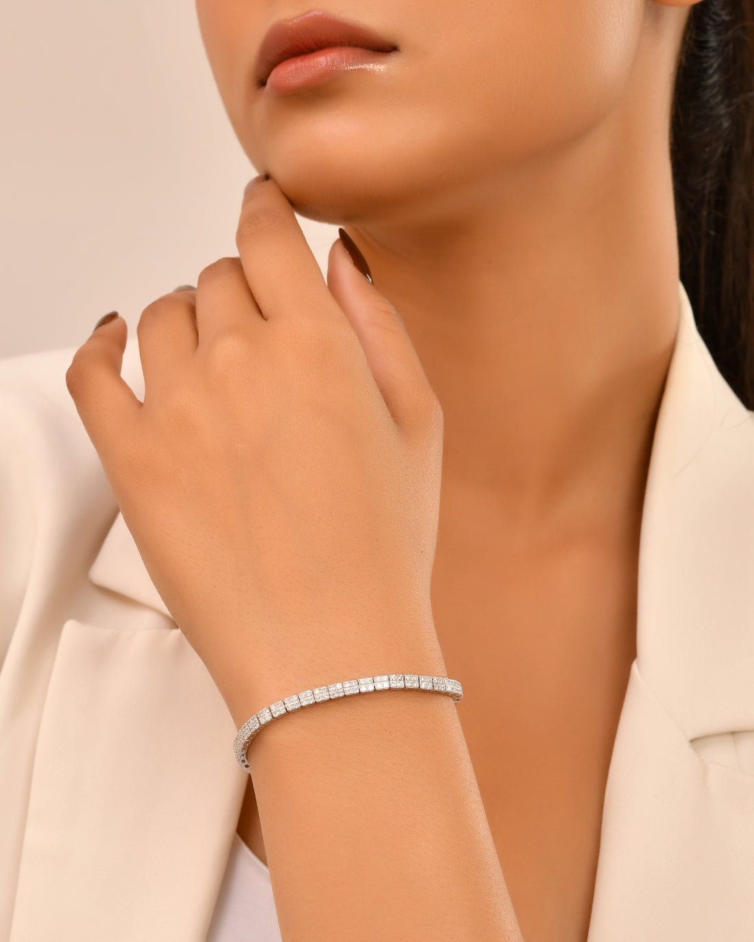 Prism Spark Bracelet  (T.wt 1.80 ct)