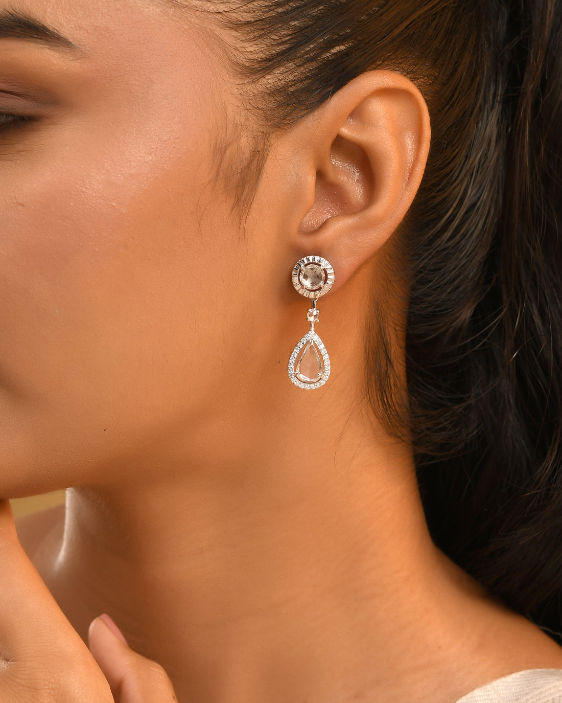 Glimmering Tear-Drop Diamond Earring