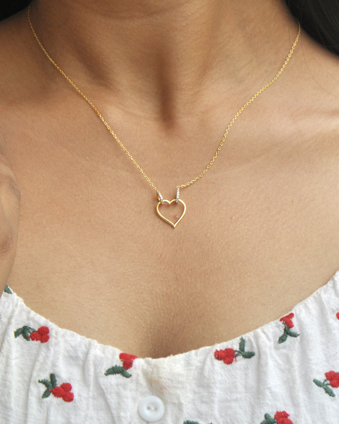 Amore neckpiece