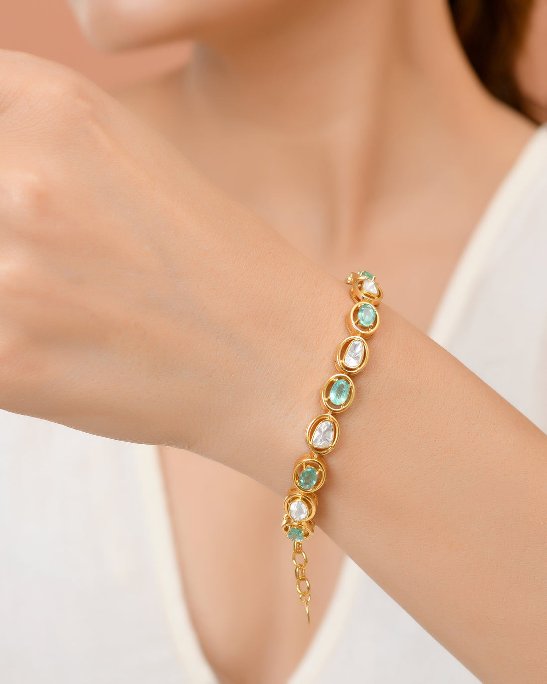 Rooh Polki Emerald Bracelet  (T wt. 4.32 ct)