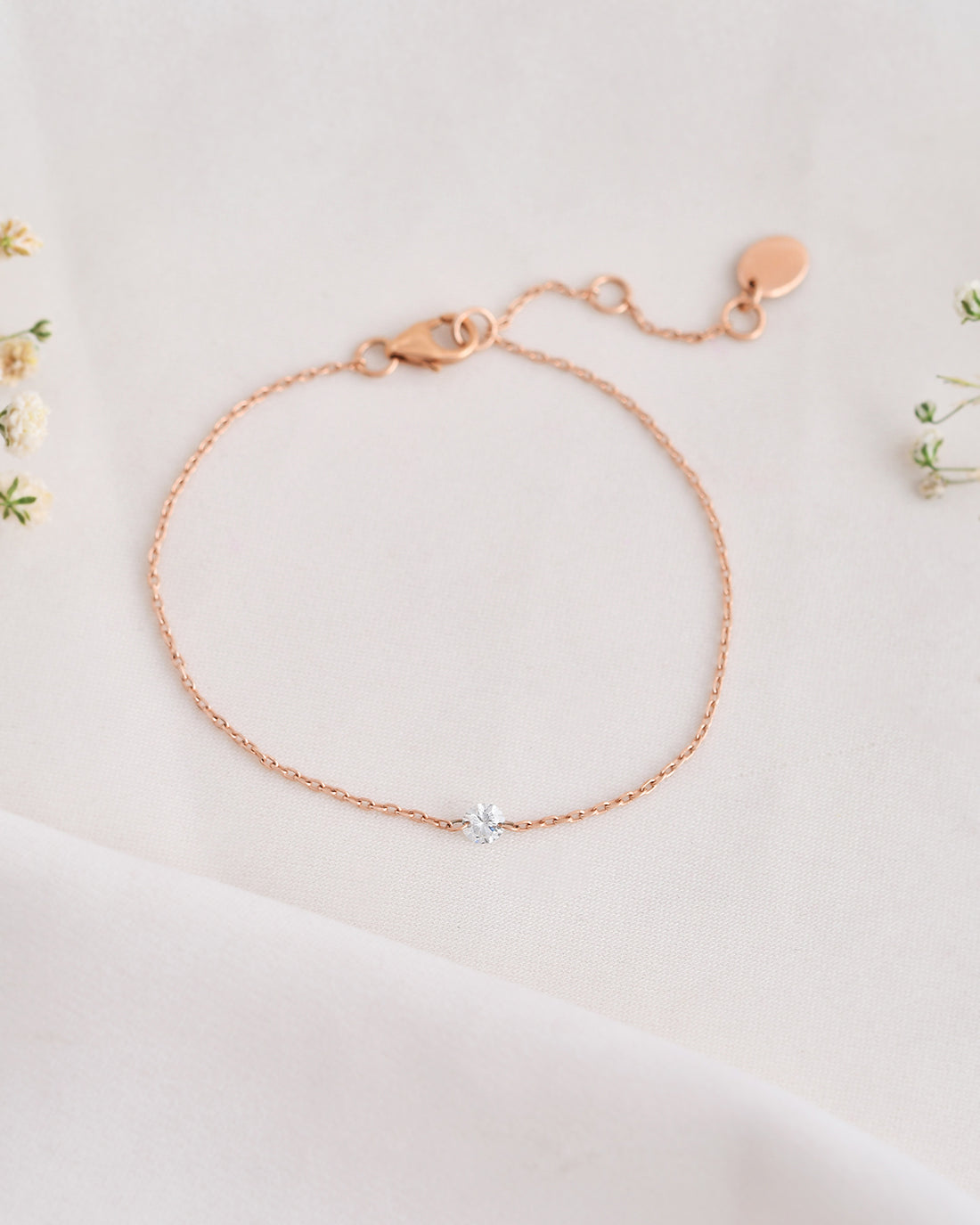 Flux 0.15 Carat Diamond Bracelet-Veyaa