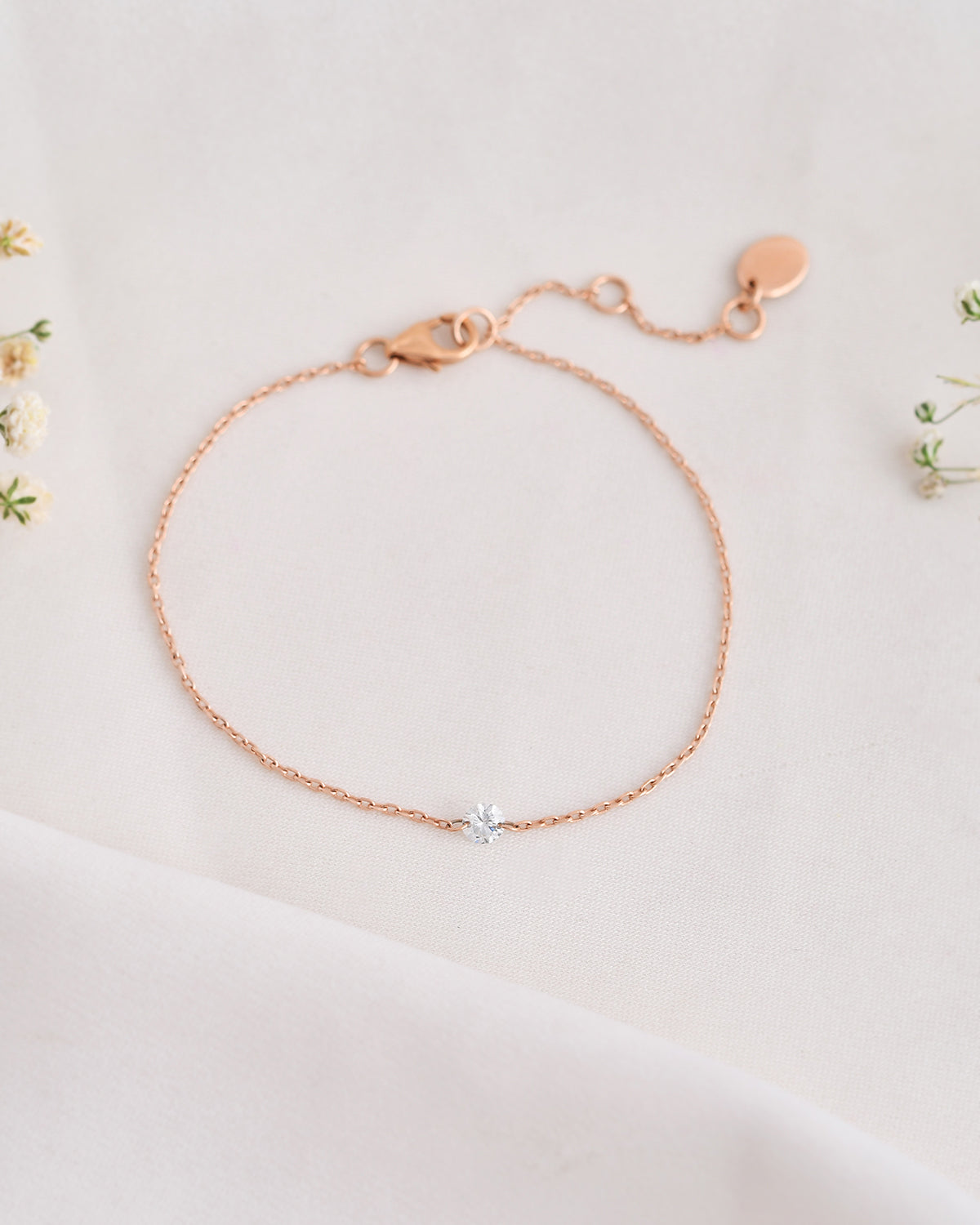 Flux 0.15 Carat Diamond Bracelet-Veyaa