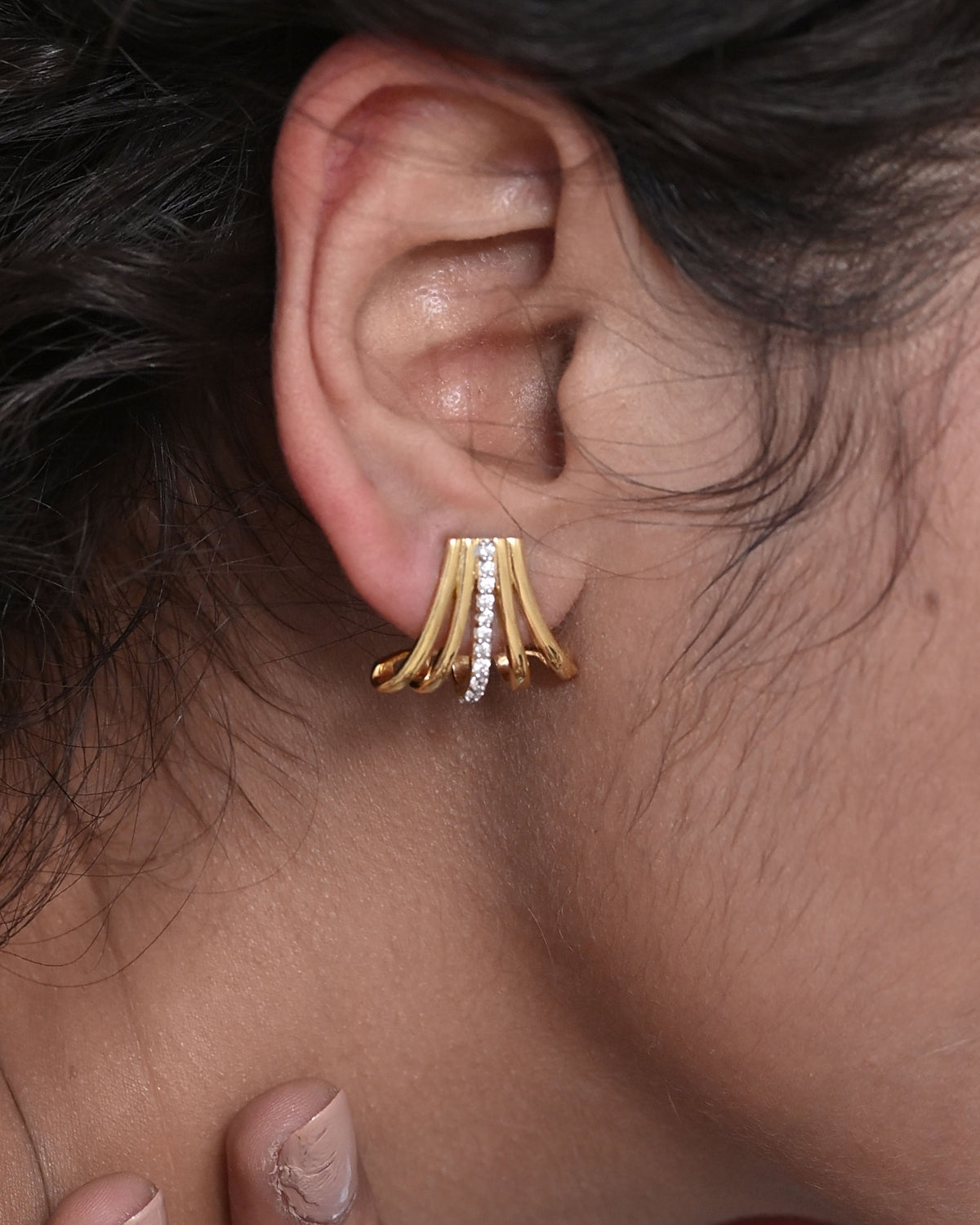 Muse 0.30 Carat Diamond Earrings-Veyaa