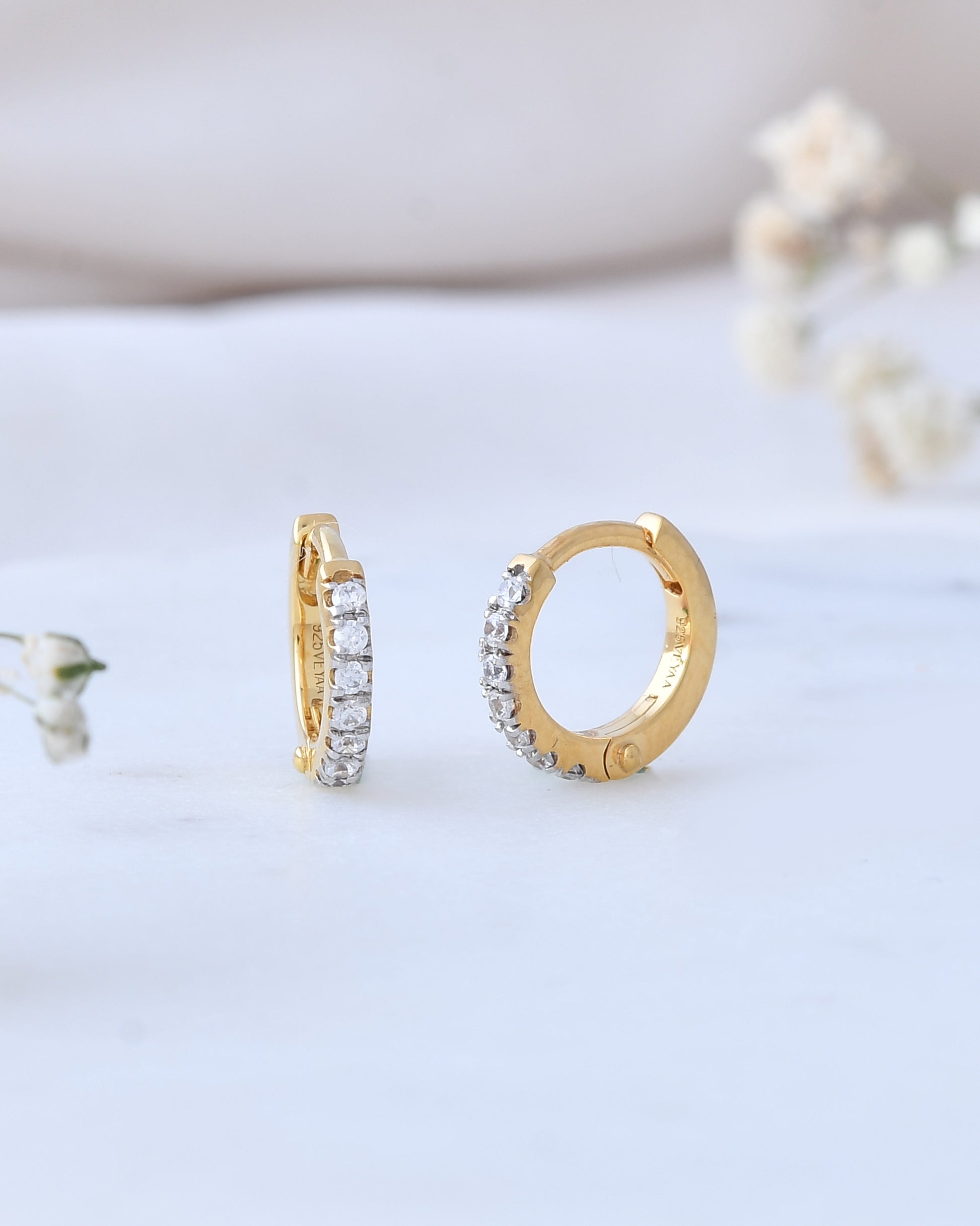 Amour 0.15 Carat Diamond Loop Earrings-Veyaa