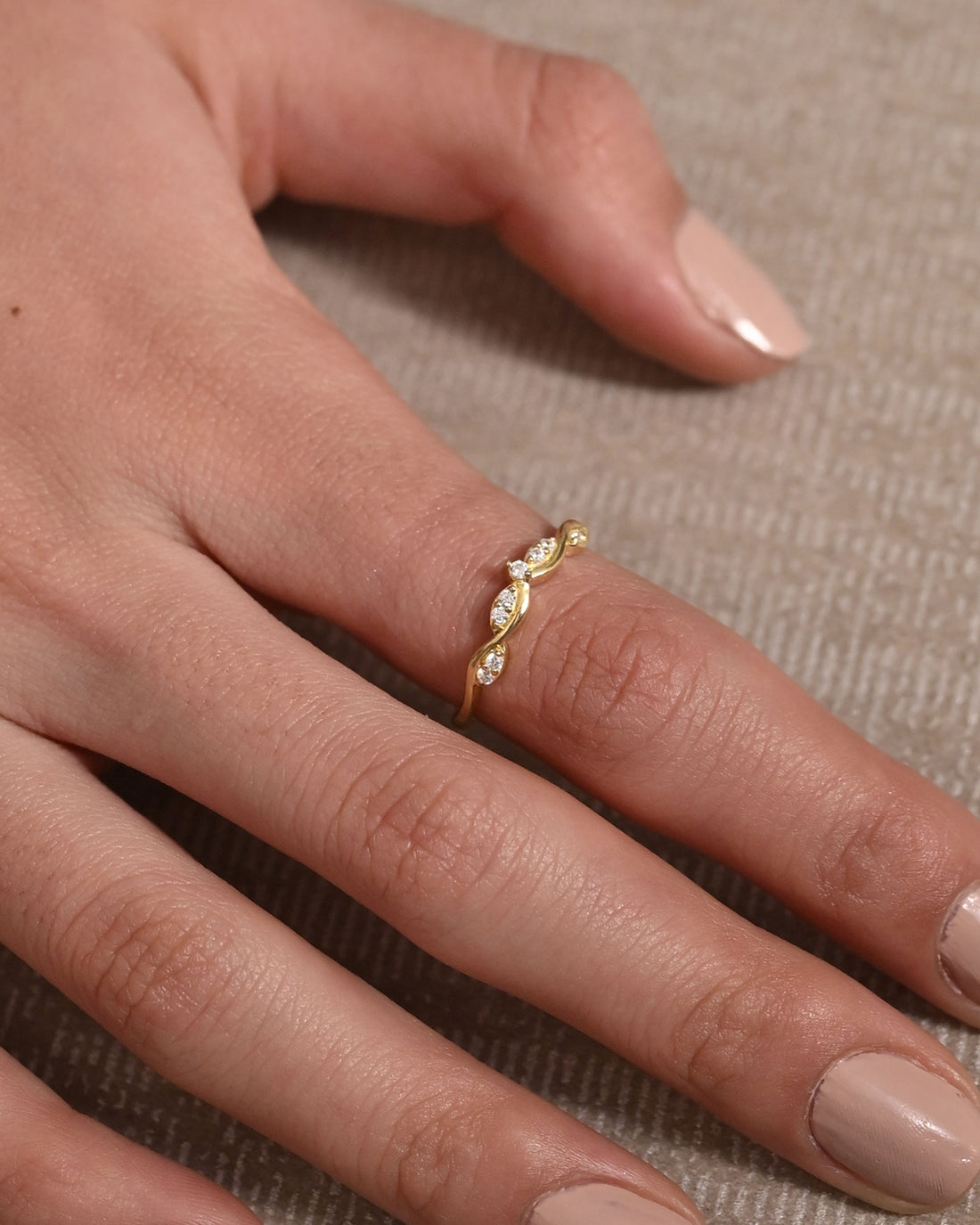 Mira 0.13 Carat Diamond Ring-Veyaa