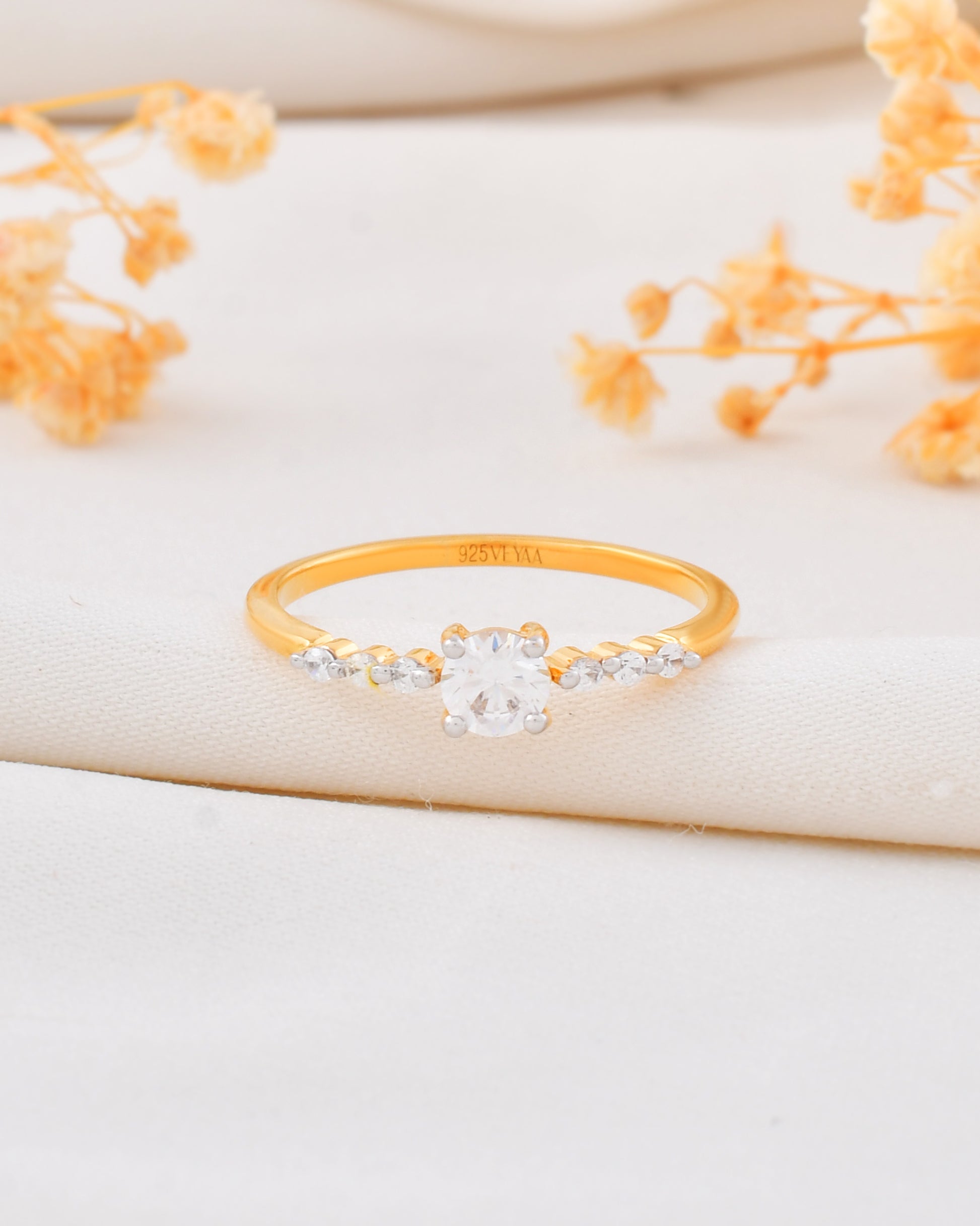 Zuri 0.38 Carat Diamond Ring-Veyaa