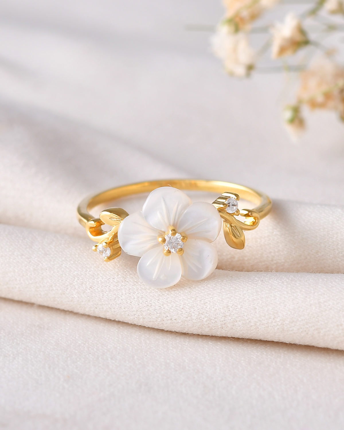 Flora Ring-Veyaa
