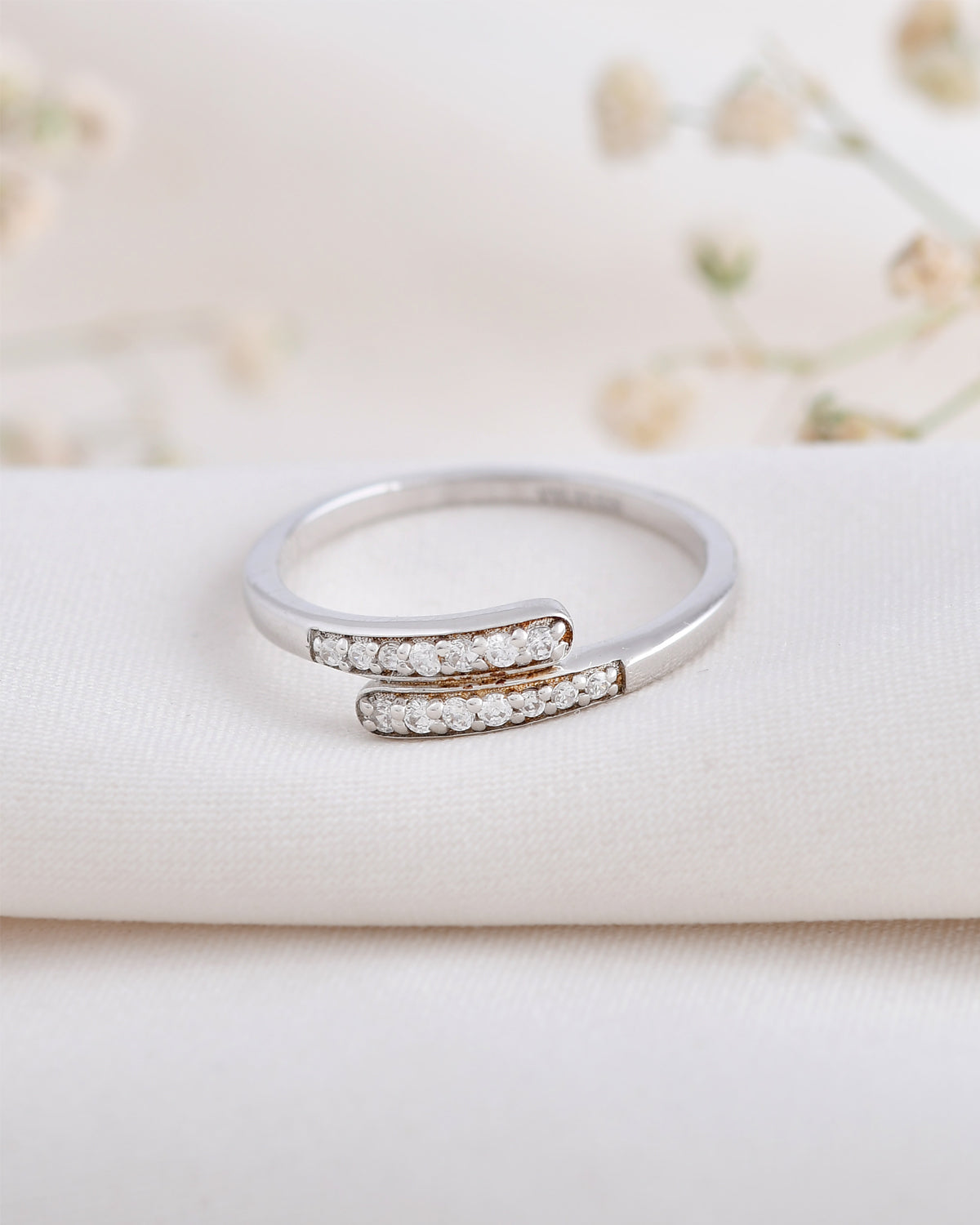 Amora 0.17 Carat Diamond Ring-Veyaa